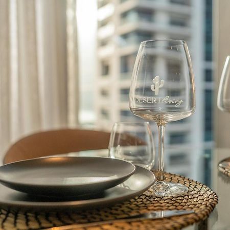 Desert Living Luxury Condo - Jumeirah Living Marina Gate دبي المظهر الخارجي الصورة