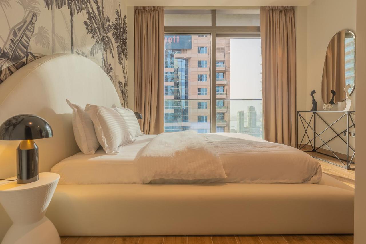 Desert Living Luxury Condo - Jumeirah Living Marina Gate دبي المظهر الخارجي الصورة