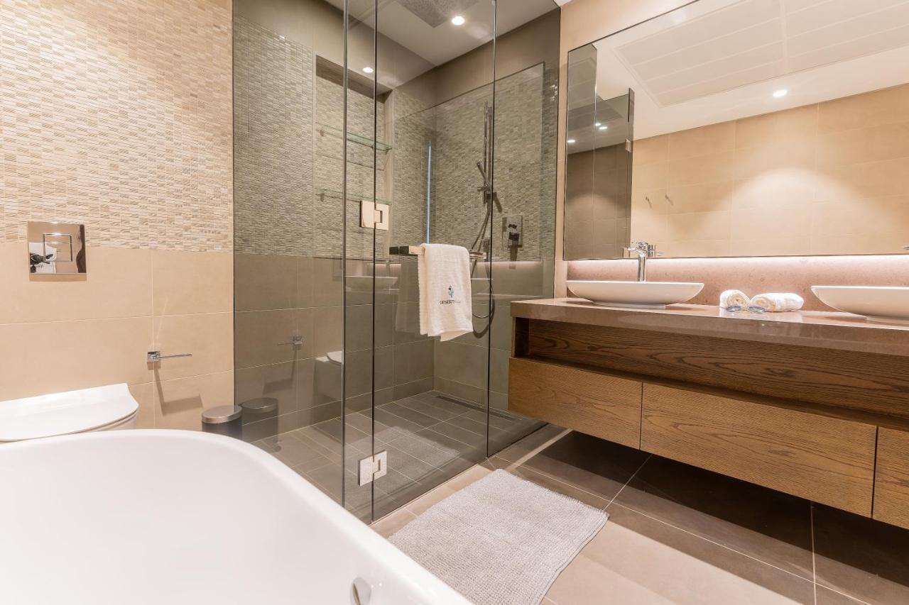 Desert Living Luxury Condo - Jumeirah Living Marina Gate دبي المظهر الخارجي الصورة